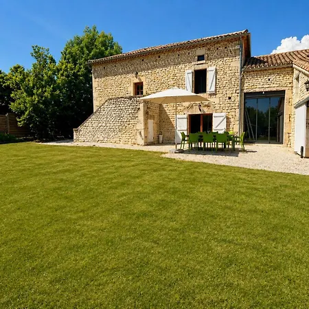 Belle Maison En Pierre Coeur Du Quercy, 4 Ch Et 4 Sdb *