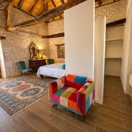 Belle Maison En Pierre Coeur Du Quercy, 4 Ch Et 4 Sdb *